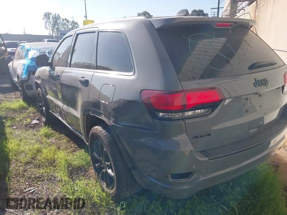 ✅ 2020 Jeep Grand Cherokee Altitude • VIN: 1C4RJFAG6LC196340 • Lot: 43808017. Listed on IAAI with 81,960 mi. Free auction sales archive from the USA and detailed vehicle history report at DreamBid. Image 3.