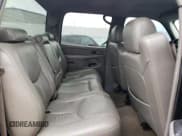 ✅ 2006 Chevrolet Silverado 2500HD LT3 • VIN: 1GCHK23D76F213492 • Lot: 82112605. Wystawiony na Copart z przebiegiem 347 841 mil. Bezpłatny archiwum sprzedaży aukcyjnych z USA i szczegółowy raport historii pojazdu na DreamBid. Zdjęcie 10.