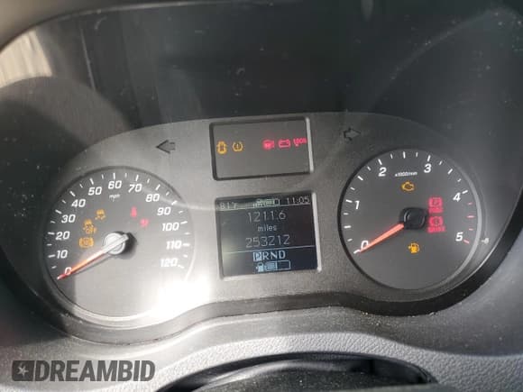 ✅ 2019 Mercedes-Benz Sprinter Cargo • VIN: WD3PF0CD8KT006426 • Lot: 57263295. Listed on Copart with 253,212 mi. Free auction sales archive from the USA and detailed vehicle history report at DreamBid. Image 9.