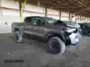 2023 Chevrolet Colorado 4WD ZR2 с VIN 1GCPTFEK1P1212882, выставлен на аукционе Copart как лот 71502184 с пробегом 12 342 миль миль и Списание • Salvage title. История ставок и продаж доступна на DreamBid. Изображение 4.