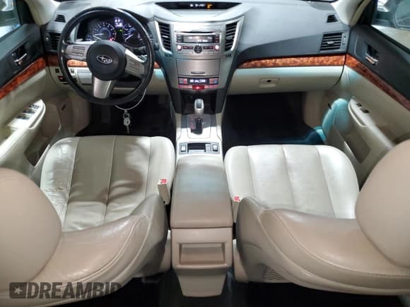 ✅ 2011 Subaru Outback Limited • VIN: 4S4BRCJC4B3382457 • Lot: 68268585. Wystawiony na Copart z przebiegiem 174 287 mil. Bezpłatny archiwum sprzedaży aukcyjnych z USA i szczegółowy raport historii pojazdu na DreamBid. Zdjęcie 8.