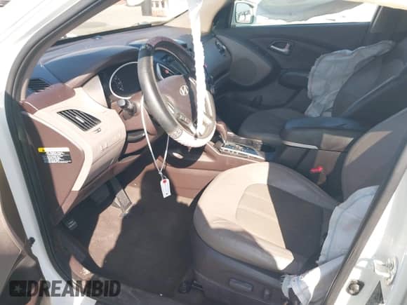 2012 Hyundai Tucson GLS z VIN KM8JU3AC3CU461964, wystawiony jako IAAI lot #43511864 z przebiegiem 113 173 mil mil oraz . Historia ofert i sprzedaży dostępna na DreamBid. Obrazek 5.