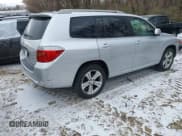 ✅ 2009 Toyota Highlander Sport • VIN: JTEDS43A092070425 • Lot: 41006003. Listed on IAAI with 224,254 mi. Free auction sales archive from the USA and detailed vehicle history report at DreamBid. Image 4.