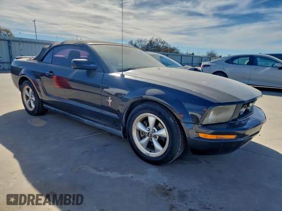 ✅ 2007 Ford Mustang Deluxe • VIN: 1ZVFT84N675352967 • Lot: 95892535. Listed on Copart with 172,426 mi. Free auction sales archive from the USA and detailed vehicle history report at DreamBid. Image 4.