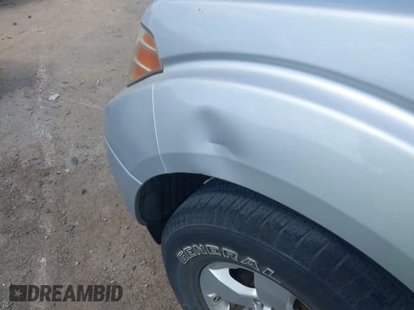 ✅ 2013 Nissan Frontier SL • VIN: 1N6AD0ER9DN761261 • Lot: 42587067. Wystawiony na IAAI z przebiegiem 240 063 mil. Bezpłatny archiwum sprzedaży aukcyjnych z USA i szczegółowy raport historii pojazdu na DreamBid. Zdjęcie 6.