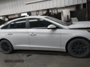 ✅ 2017 Hyundai Sonata SE • VIN: 5NPE24AF7HH546349 • Lot: 43187273. Wystawiony na IAAI z przebiegiem 104 949 mil. Bezpłatny archiwum sprzedaży aukcyjnych z USA i szczegółowy raport historii pojazdu na DreamBid. Zdjęcie 14.