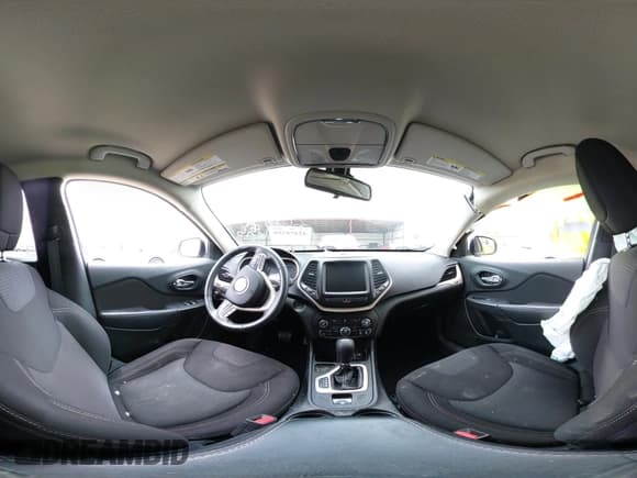 ✅ 2017 Jeep Cherokee 75th Anniversary Edition • VIN: 1C4PJLCB0HW511114 • Лот: 42454258. Опубликован ранее на IAAI с пробегом 137 457 миль. Бесплатный доступ к архиву аукционных продаж из США и подробный отчёт об истории автомобиля на DreamBid. Изображение 19.