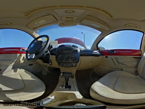 ✅ 2010 Volkswagen Beetle • VIN: 3VWRW3AG4AM013400 • Lot: 42009609. Wystawiony na IAAI z przebiegiem 50 409 mil. Bezpłatny archiwum sprzedaży aukcyjnych z USA i szczegółowy raport historii pojazdu na DreamBid. Zdjęcie 18.