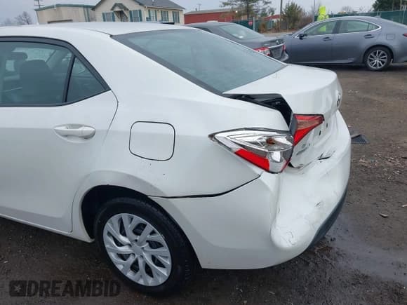 ✅ 2017 Toyota Corolla L • VIN: 5YFBURHE4HP591128 • Lot: 43755032. Listed on IAAI with 63,560 mi. Free auction sales archive from the USA and detailed vehicle history report at DreamBid. Image 17.
