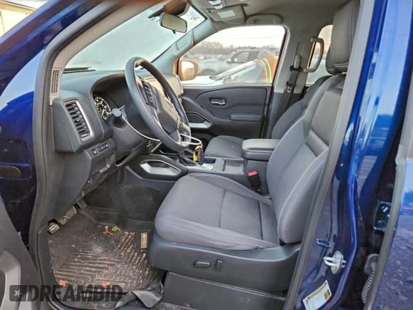 ✅ 2022 Nissan Frontier SV • VIN: 1N6ED1EK6NN685736 • Лот: 95743465. Опубликован ранее на Copart с пробегом 33 606 миль. Бесплатный доступ к архиву аукционных продаж из США и подробный отчёт об истории автомобиля на DreamBid. Изображение 7.