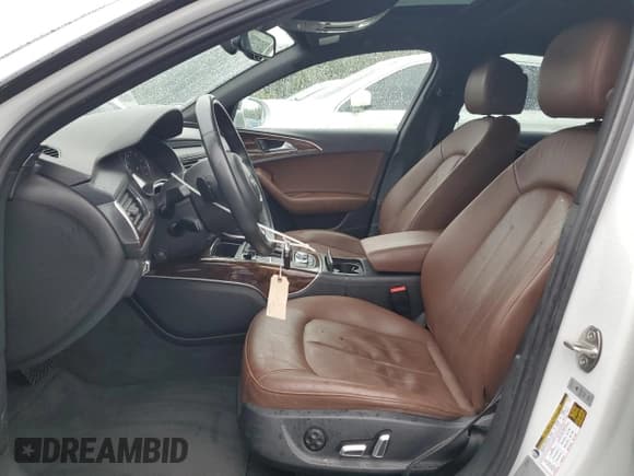 ✅ 2018 Audi A6 Premium Plus • VIN: WAUG3AFC0JN000854 • Lot: 85319485. Wystawiony na Copart z przebiegiem 58 458 mil. Bezpłatny archiwum sprzedaży aukcyjnych z USA i szczegółowy raport historii pojazdu na DreamBid. Zdjęcie 7.