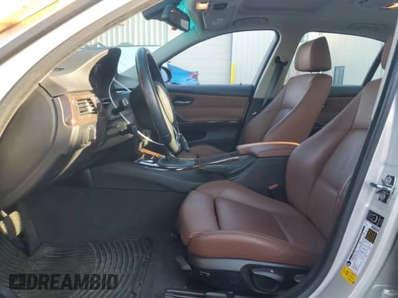 2006 BMW 3 Series 325i z VIN WBAVB135X6PT11610, wystawiony jako Copart lot #82766065 z przebiegiem Nie podano mil oraz Szkoda całkowita • Salvage title. Historia ofert i sprzedaży dostępna na DreamBid. Obrazek 7.