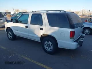 ✅ 2004 Chevrolet Blazer LS • VIN: 1GNDT13X34K161001 • Lot: 41432856. Wystawiony na IAAI z przebiegiem Nie podano. Bezpłatny archiwum sprzedaży aukcyjnych z USA i szczegółowy raport historii pojazdu na DreamBid. Zdjęcie 3.