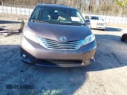 ✅ 2011 Toyota Sienna XLE • VIN: 5TDDK3DC8BS009739 • Лот: 41638710. Опубликован ранее на IAAI с пробегом 235 396 миль. Бесплатный доступ к архиву аукционных продаж из США и подробный отчёт об истории автомобиля на DreamBid. Изображение 12.