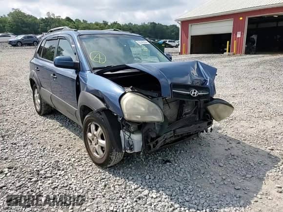 2005 Hyundai Tucson GLS z VIN KM8JN12D35U072088, wystawiony jako Copart lot #65343044 z przebiegiem 191 437 mil mil oraz Szkoda całkowita • Salvage title. Historia ofert i sprzedaży dostępna na DreamBid. Obrazek 11.