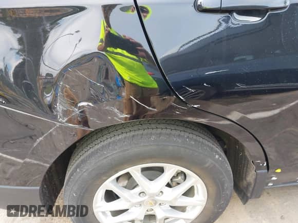 2022 Chevrolet Equinox LT с VIN 3GNAXUEVXNL218556, выставлен на аукционе IAAI как лот 43346180 с пробегом 57 975 миль миль и . История ставок и продаж доступна на DreamBid. Изображение 6.