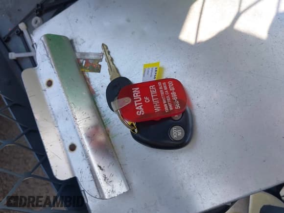 ✅ 2003 Saturn VUE • VIN: 5GZCZ53B83S904666 • Лот: 43572996. Опубликован ранее на IAAI с пробегом 105 306 миль. Бесплатный доступ к архиву аукционных продаж из США и подробный отчёт об истории автомобиля на DreamBid. Изображение 11.