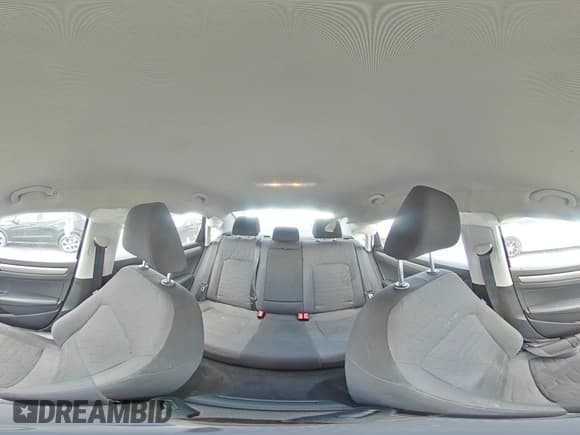 ✅ 2021 Volkswagen Passat S • VIN: 1VWAA7A38MC001174 • Lot: 70487915. Wystawiony na Copart z przebiegiem 62 396 mil. Bezpłatny archiwum sprzedaży aukcyjnych z USA i szczegółowy raport historii pojazdu na DreamBid. Zdjęcie 15.