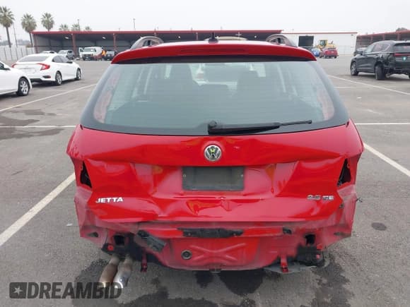 ✅ 2011 Volkswagen Jetta S • VIN: 3VWPX7AJ5BM612671 • Лот: 43784887. Опубликован ранее на IAAI с пробегом 228 527 миль. Бесплатный доступ к архиву аукционных продаж из США и подробный отчёт об истории автомобиля на DreamBid. Изображение 17.