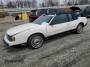 ✅ 1987 Oldsmobile Toronado • VIN: 1G3EZ1130HU307201 • Lot: 49290815. Wystawiony na Copart z przebiegiem 104 837 mil. Bezpłatny archiwum sprzedaży aukcyjnych z USA i szczegółowy raport historii pojazdu na DreamBid. Zdjęcie 1.