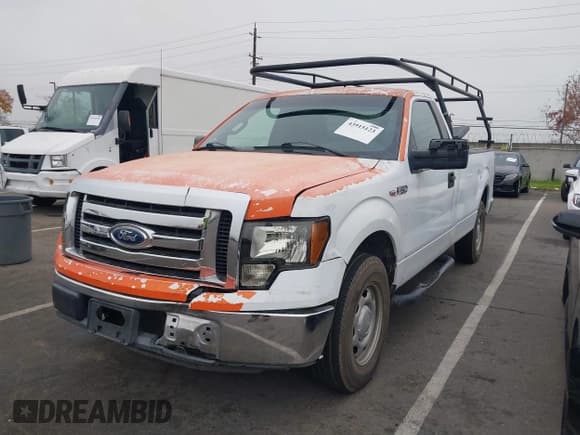 ✅ 2011 Ford F-150 XL • VIN: 1FTNF1CF3BKD32547 • Lot: 43915123. Wystawiony na IAAI z przebiegiem 143 776 mil. Bezpłatny archiwum sprzedaży aukcyjnych z USA i szczegółowy raport historii pojazdu na DreamBid. Zdjęcie 2.