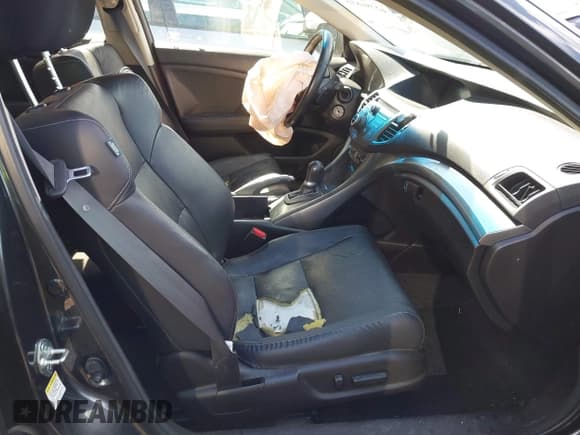 ✅ 2012 Acura TSX Technology • VIN: JH4CW2H67CC001499 • Lot: 42286816. Listed on IAAI with 144,209 mi. Free auction sales archive from the USA and detailed vehicle history report at DreamBid. Image 5.