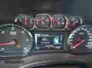 2020 Chevrolet Suburban LT z VIN 1GNSKHKC2LR143158, wystawiony jako IAAI lot #43036566 z przebiegiem 121 145 mil mil oraz . Historia ofert i sprzedaży dostępna na DreamBid. Obrazek 7.