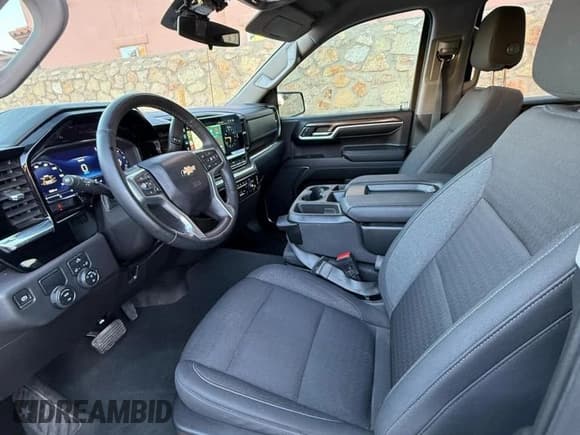 ✅ 2024 Chevrolet Silverado 1500 • VIN: 3GCPADEK4RG119854 • Лот: 89224355. Опубликован ранее на Copart с пробегом 5 783 миль. Бесплатный доступ к архиву аукционных продаж из США и подробный отчёт об истории автомобиля на DreamBid. Изображение 5.