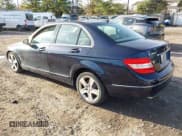 ✅ 2011 Mercedes-Benz C 300 Sport • VIN: WDDGF8BBXBR147876 • Lot: 43790977. Wystawiony na IAAI z przebiegiem 146 299 mil. Bezpłatny archiwum sprzedaży aukcyjnych z USA i szczegółowy raport historii pojazdu na DreamBid. Zdjęcie 3.