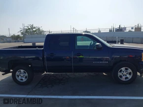 ✅ 2008 Chevrolet Silverado 1500 1LT • VIN: 3GCEC13JX8G229252 • Лот: 43594221. Опубликован ранее на IAAI с пробегом Не указан. Бесплатный доступ к архиву аукционных продаж из США и подробный отчёт об истории автомобиля на DreamBid. Изображение 14.