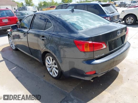 ✅ 2010 Lexus IS 250 • VIN: JTHCF5C2XA5041339 • Lot: 43013906. Wystawiony na IAAI z przebiegiem 210 866 mil. Bezpłatny archiwum sprzedaży aukcyjnych z USA i szczegółowy raport historii pojazdu na DreamBid. Zdjęcie 3.