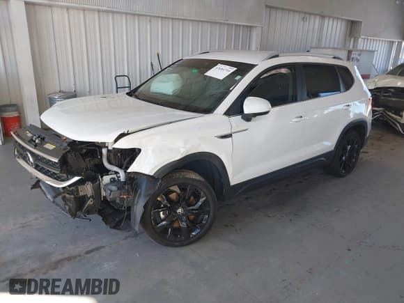 ✅ 2022 Volkswagen Taos SE • VIN: 3VVSX7B27NM080138 • Lot: 43684744. Listed on IAAI with 46,485 mi. Free auction sales archive from the USA and detailed vehicle history report at DreamBid. Image 2.