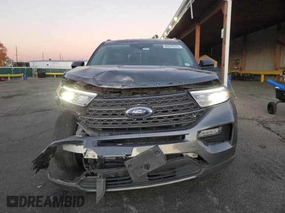 ✅ 2022 Ford Explorer XLT • VIN: 1FMSK8DHXNGC05952 • Lot: 89576575. Listed on Copart with 71,061 mi. Free auction sales archive from the USA and detailed vehicle history report at DreamBid. Image 5.