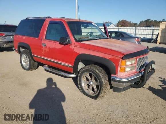 ✅ 1997 GMC Yukon • VIN: 3GKEK18R8VG528269 • Lot: 84931684. Listed on Copart with 169,868 mi. Free auction sales archive from the USA and detailed vehicle history report at DreamBid. Image 4.