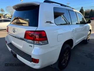 ✅ 2020 Toyota Land Cruiser • VIN: JTMCY7AJ4L4088294 • Lot: 80837644. Listed on Copart with 156,604 mi. Free auction sales archive from the USA and detailed vehicle history report at DreamBid. Image 3.