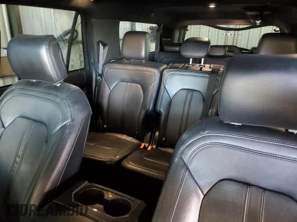 ✅ 2020 Ford Expedition Max Limited • VIN: 1FMJK2AT5LEA38569 • Lot: 91940095. Wystawiony na Copart z przebiegiem 132 796 mil. Bezpłatny archiwum sprzedaży aukcyjnych z USA i szczegółowy raport historii pojazdu na DreamBid. Zdjęcie 10.