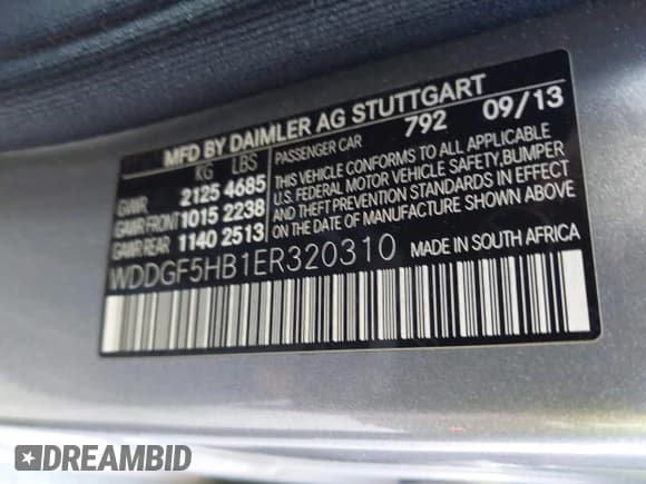 ✅ 2014 Mercedes-Benz C 350 Sport • VIN: WDDGF5HB1ER320310 • Lot: 43760597. Wystawiony na IAAI z przebiegiem 130 622 mil. Bezpłatny archiwum sprzedaży aukcyjnych z USA i szczegółowy raport historii pojazdu na DreamBid. Zdjęcie 9.