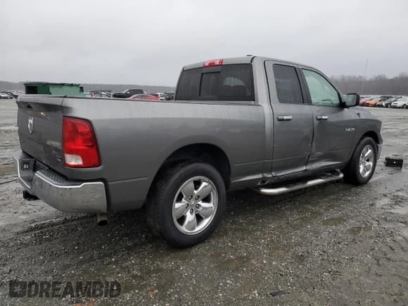 ✅ 2009 Dodge 1500 SLT • VIN: 1D3HB18P89S782139 • Lot: 45051415. Wystawiony na Copart z przebiegiem 196 596 mil. Bezpłatny archiwum sprzedaży aukcyjnych z USA i szczegółowy raport historii pojazdu na DreamBid. Zdjęcie 3.