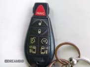 ✅ 2010 Chrysler Town & Country Limited • VIN: 2A4RR7DX8AR456813 • Lot: 42929731. Wystawiony na IAAI z przebiegiem 270 906 mil. Bezpłatny archiwum sprzedaży aukcyjnych z USA i szczegółowy raport historii pojazdu na DreamBid. Zdjęcie 11.