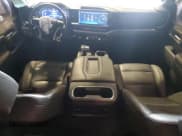 ✅ 2022 Chevrolet Silverado 1500 LT Trail Boss • VIN: 3GCUDFET3NG553742 • Lot: 60035045. Wystawiony na Copart z przebiegiem 41 517 mil. Bezpłatny archiwum sprzedaży aukcyjnych z USA i szczegółowy raport historii pojazdu na DreamBid. Zdjęcie 8.