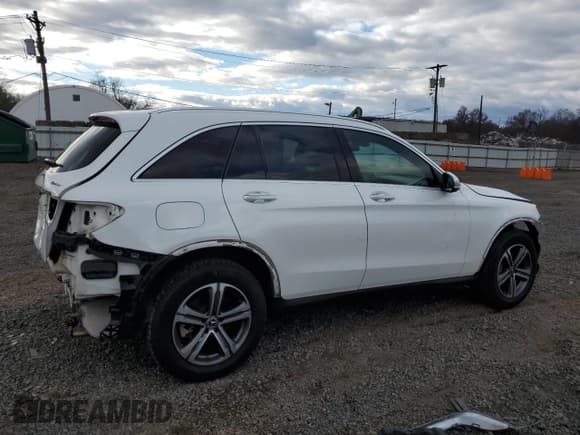 ✅ 2019 Mercedes-Benz GLC 300 • VIN: WDC0G4KB9KF556349 • Лот: 92566225. Опубликован ранее на Copart с пробегом 59 044 миль. Бесплатный доступ к архиву аукционных продаж из США и подробный отчёт об истории автомобиля на DreamBid. Изображение 3.