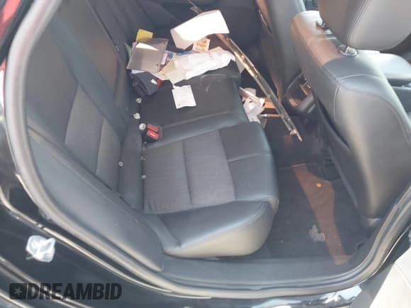 ✅ 2017 Chevrolet Impala LT • VIN: 2G1105SA6H9183552 • Lot: 43093046. Wystawiony na IAAI z przebiegiem 113 472 mil. Bezpłatny archiwum sprzedaży aukcyjnych z USA i szczegółowy raport historii pojazdu na DreamBid. Zdjęcie 8.