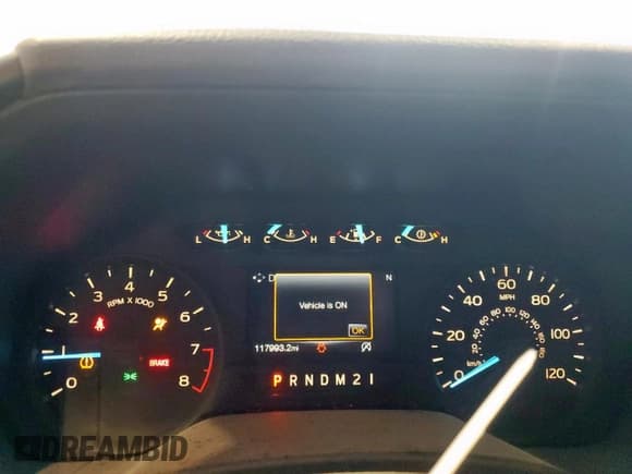 ✅ 2018 Ford F-150 XL • VIN: 1FTEX1CB7JKC18768 • Lot: 90252785. Wystawiony na Copart z przebiegiem 117 993 mil. Bezpłatny archiwum sprzedaży aukcyjnych z USA i szczegółowy raport historii pojazdu na DreamBid. Zdjęcie 9.