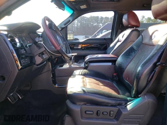 ✅ 2010 Ford F-150 • VIN: 1FTEW1CV6AFA09527 • Lot: 41410035. Wystawiony na Copart z przebiegiem 191 889 mil. Bezpłatny archiwum sprzedaży aukcyjnych z USA i szczegółowy raport historii pojazdu na DreamBid. Zdjęcie 7.