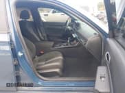 ✅ 2025 Honda Civic Sport • VIN: 2HGFE2F5XSH582425 • Лот: 43687885. Опубликован ранее на IAAI с пробегом 4 476 миль. Бесплатный доступ к архиву аукционных продаж из США и подробный отчёт об истории автомобиля на DreamBid. Изображение 5.