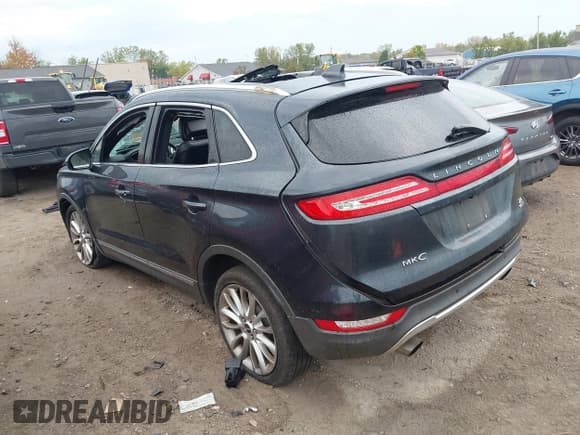 ✅ 2015 Lincoln MKC • VIN: 5LMCJ1A9XFUJ00954 • Lot: 43284287. Listed on IAAI with 199,119 mi. Free auction sales archive from the USA and detailed vehicle history report at DreamBid. Image 3.