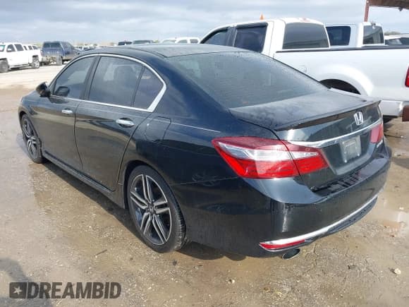 ✅ 2016 Honda Accord Sport • VIN: 1HGCR2F55GA060749 • Lot: 43822759. Wystawiony na IAAI z przebiegiem 109 783 mil. Bezpłatny archiwum sprzedaży aukcyjnych z USA i szczegółowy raport historii pojazdu na DreamBid. Zdjęcie 3.
