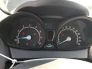 ✅ 2016 Ford Fiesta S • VIN: 3FADP4AJ5GM113919 • Lot: 69245585. Wystawiony na Copart z przebiegiem 219 918 mil. Bezpłatny archiwum sprzedaży aukcyjnych z USA i szczegółowy raport historii pojazdu na DreamBid. Zdjęcie 9.