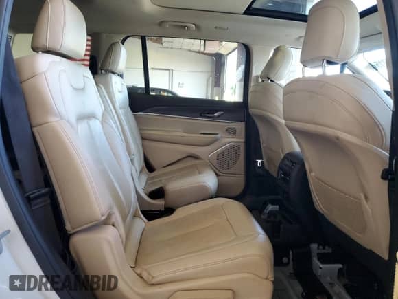 2021 Jeep Grand Cherokee Limited с VIN 1C4RJKBG8M8172780, выставлен на аукционе Copart как лот 67610715 с пробегом Не указан миль и Списание • Salvage title. История ставок и продаж доступна на DreamBid. Изображение 10.