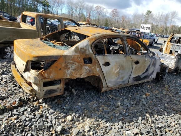 ✅ 2006 BMW 5 Series 530xi • VIN: WBANF73576CG68485 • Лот: 80312605. Опубликован ранее на Copart с пробегом Не указан. Бесплатный доступ к архиву аукционных продаж из США и подробный отчёт об истории автомобиля на DreamBid. Изображение 3.